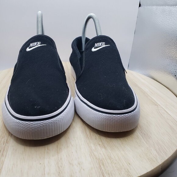 NIKE Better world 724770-010 Black/White Slip On Size US 7.5 - Picture 2 of 7